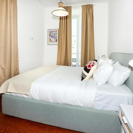 Ice Cream Call * Φάρο